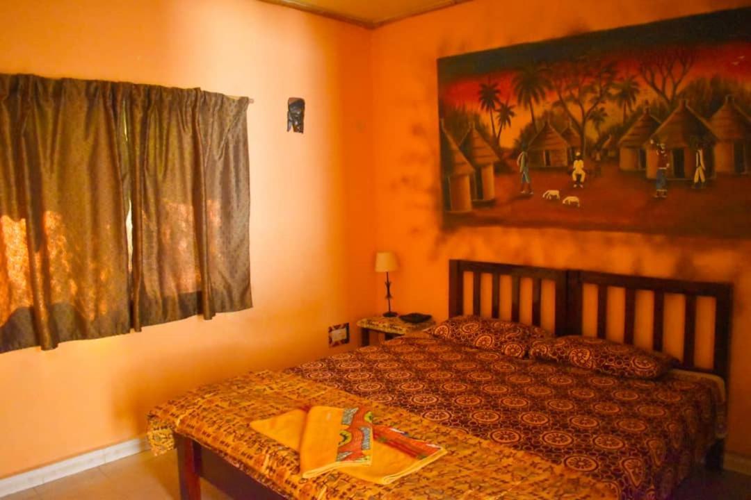 סרקונדה Casa Hotel Sinkiling Gambia מראה חיצוני תמונה